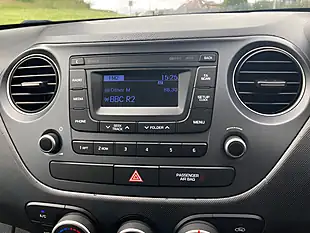 Used 2018 Hyundai I10 Se Blue - Interior and Exterior details 17