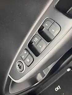 Used 2018 Hyundai I10 Se Blue - Interior and Exterior details 20