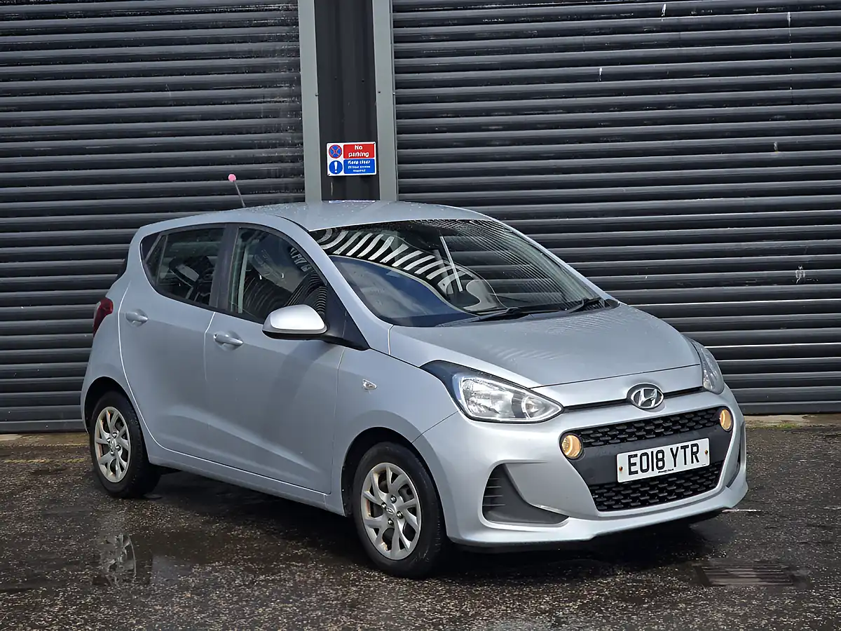 Used 2018 Hyundai I10 Se Grey - Front View