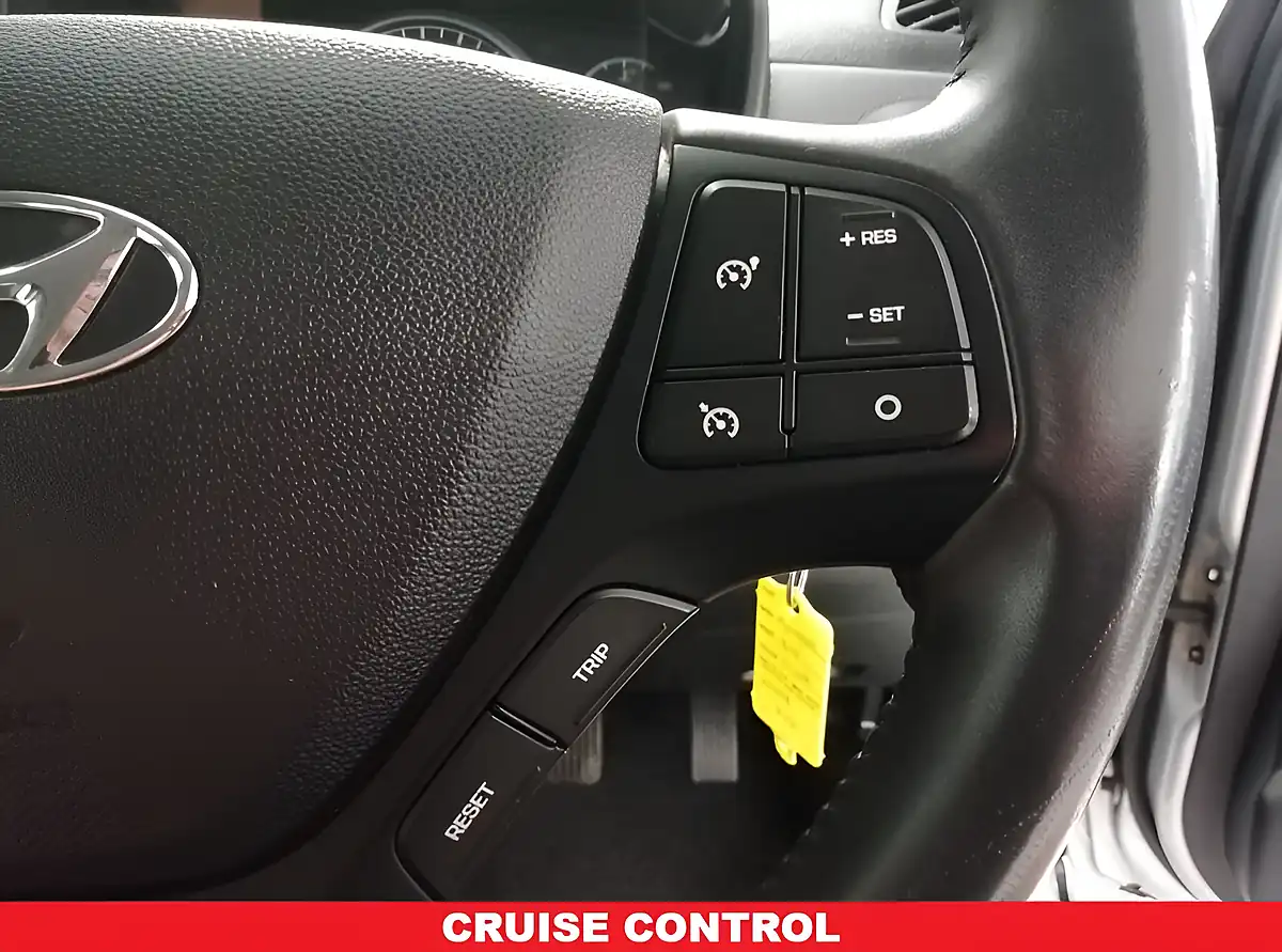 Used 2018 Hyundai I10 Se Grey - Interior and Exterior details 12
