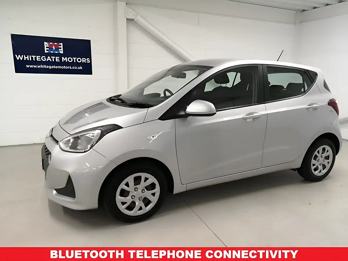 Used 2018 Hyundai I10 Se Grey - Interior and Exterior details 3