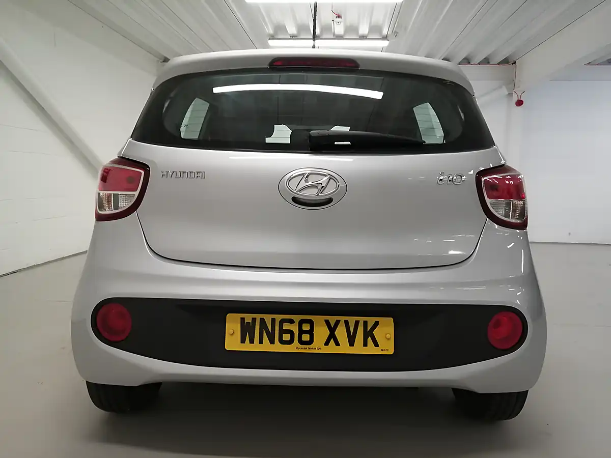 Used 2018 Hyundai I10 Se Grey - Interior and Exterior details 5