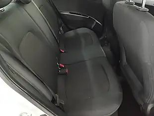 Used 2018 Hyundai I10 Se Grey - Interior and Exterior details 7