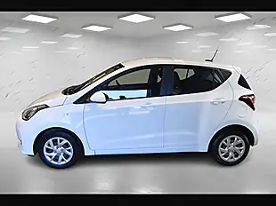 Used 2018 Hyundai i10 Se Hatchback 5dr Polar White - Interior and Exterior details 11