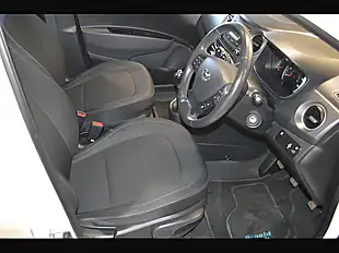 Used 2018 Hyundai i10 Se Hatchback 5dr Polar White - Interior and Exterior details 14