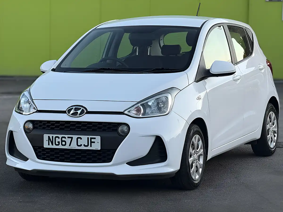 Used 2018 Hyundai i10 Se Polar White - Interior and Exterior details 2