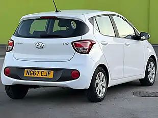 Used 2018 Hyundai i10 Se Polar White - Interior and Exterior details 4