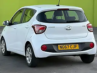 Used 2018 Hyundai i10 Se Polar White - Interior and Exterior details 5