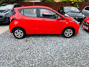 Used 2018 Hyundai i10 Se Red - Interior and Exterior details 18