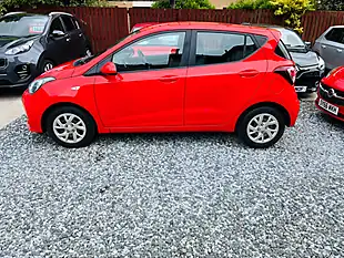 Used 2018 Hyundai i10 Se Red - Interior and Exterior details 19