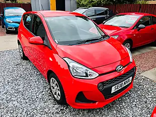 Used 2018 Hyundai i10 Se Red - Interior and Exterior details 6