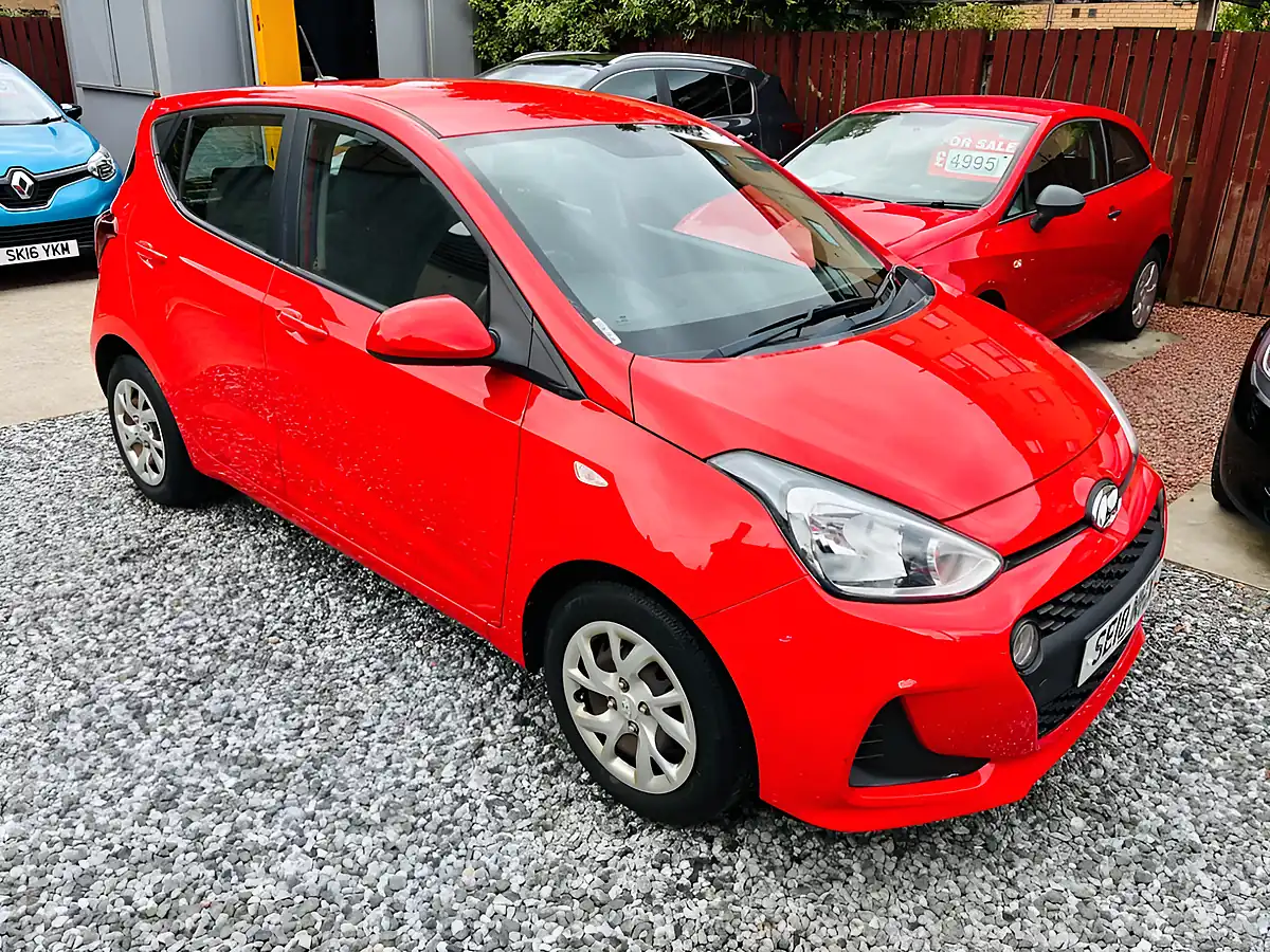 Used 2018 Hyundai i10 Se Red - Interior and Exterior details 7