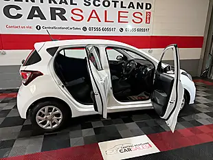 Used 2018 Hyundai i10 Se White - Interior and Exterior details 11