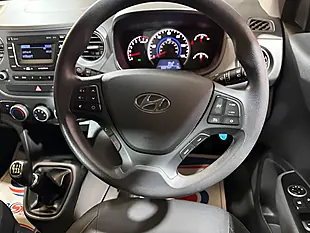 Used 2018 Hyundai i10 Se White - Interior and Exterior details 18