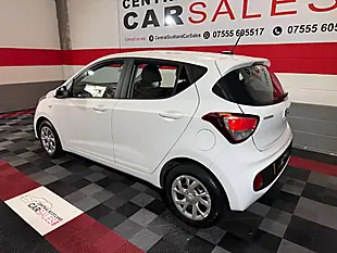 Used 2018 Hyundai i10 Se White - Interior and Exterior details 3