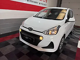 Used 2018 Hyundai i10 Se White - Interior and Exterior details 8