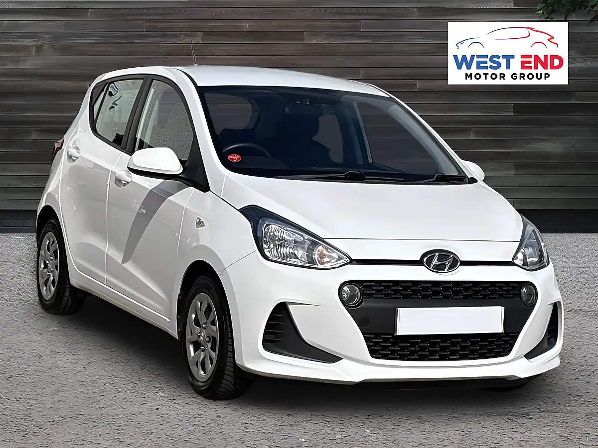 Used 2018 Hyundai i10 Se White - Front View
