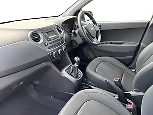 Used 2018 Hyundai i10 Se White - Interior and Exterior details 10