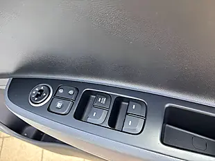Used 2018 Hyundai i10 Se White - Interior and Exterior details 13