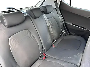 Used 2018 Hyundai i10 Se White - Interior and Exterior details 19