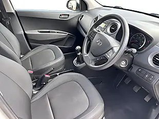 Used 2018 Hyundai i10 Se White - Interior and Exterior details 7