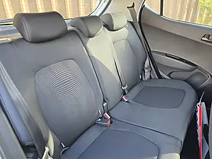 Used 2018 Hyundai i10 Se White - Interior and Exterior details 15