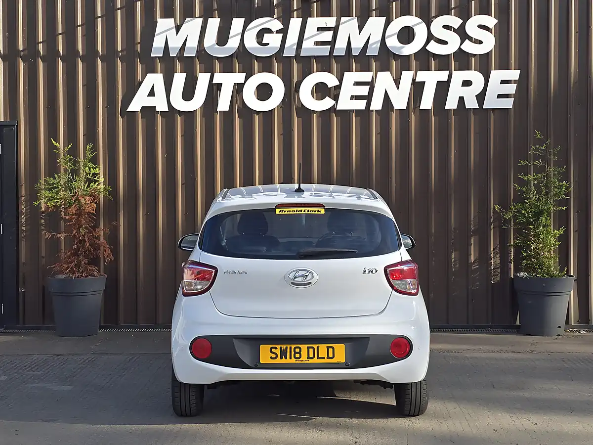 Used 2018 Hyundai i10 Se White - Interior and Exterior details 5