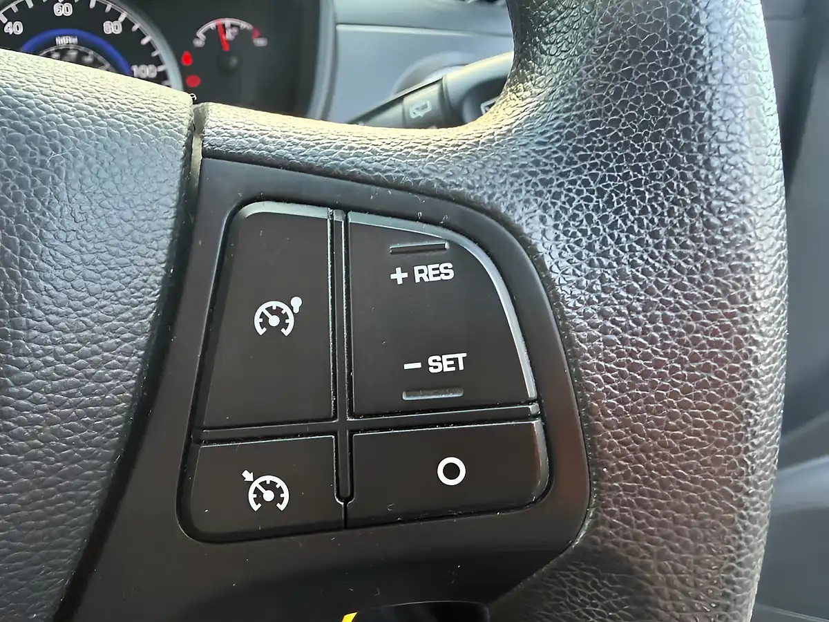 Used 2018 Hyundai i10 Se White - Interior and Exterior details 15