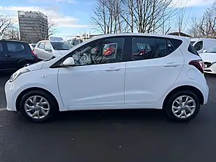 Used 2018 Hyundai i10 Se White - Interior and Exterior details 6