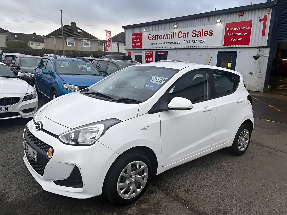 Used 2018 Hyundai i10 Se White - Front View