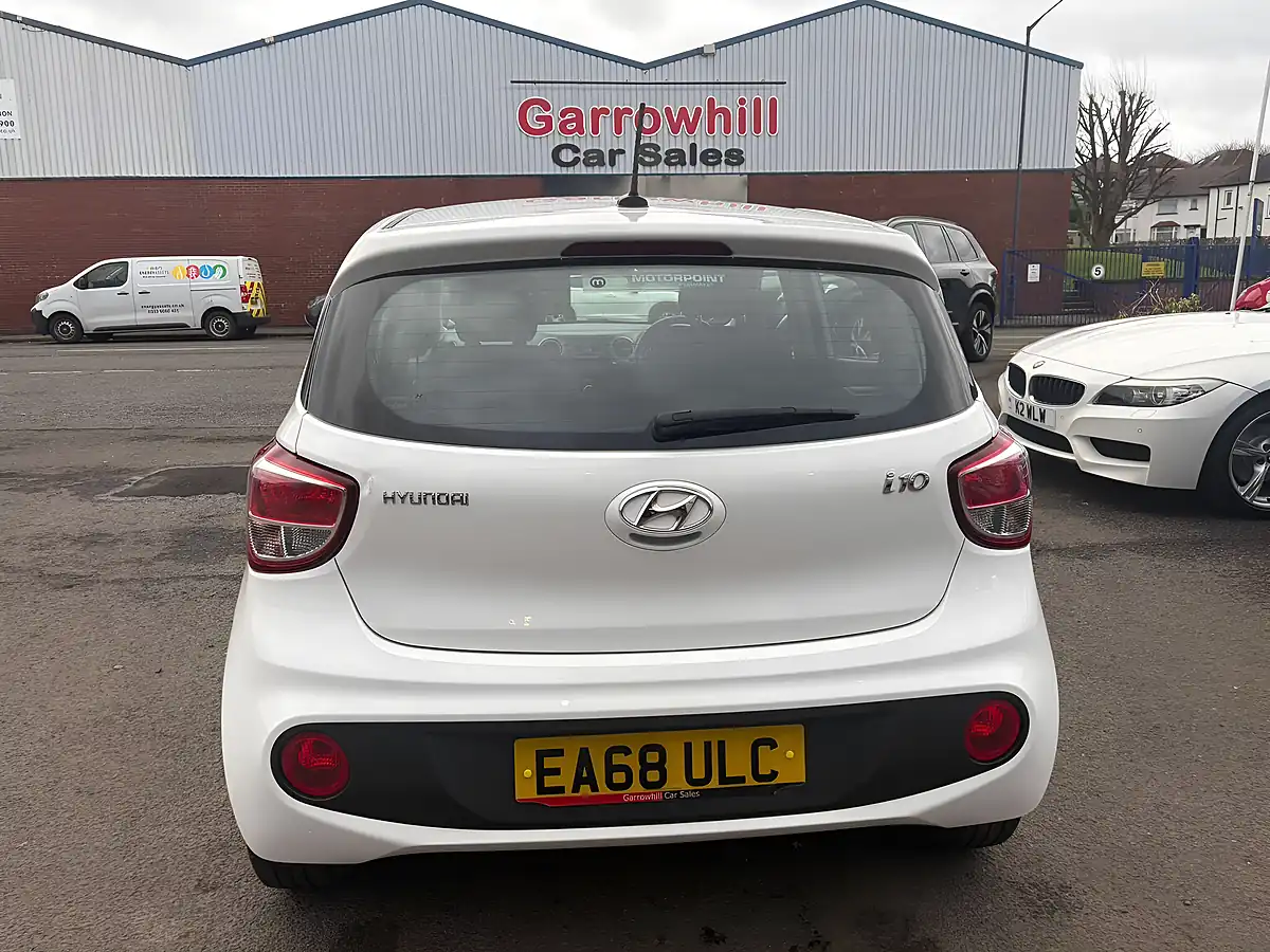Used 2018 Hyundai i10 Se White - Interior and Exterior details 10