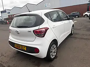 Used 2018 Hyundai i10 Se White - Interior and Exterior details 5