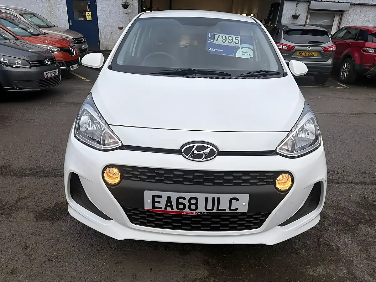 Used 2018 Hyundai i10 Se White - Interior and Exterior details 6
