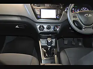 Used 2018 Hyundai i20 Go! Se Stardust Grey - Interior and Exterior details 18