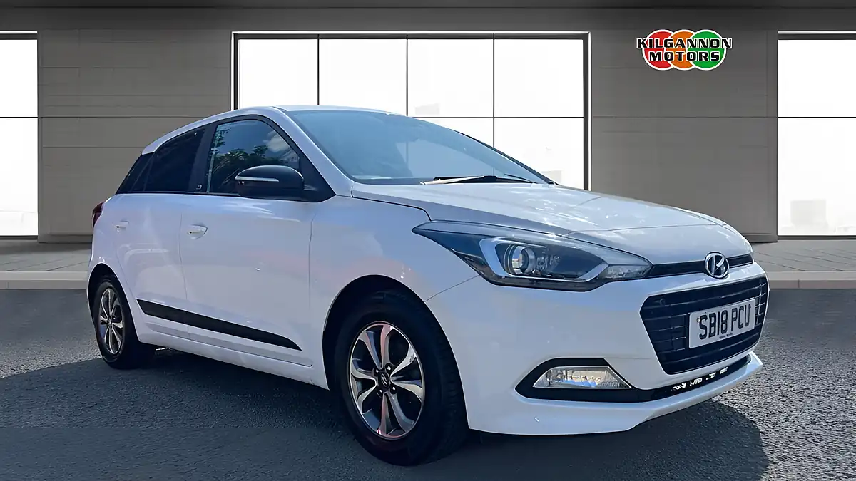 Used 2018 Hyundai I20 Go! Se White - Front View