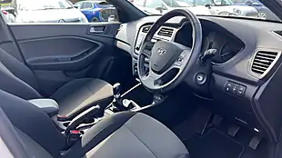 Used 2018 Hyundai I20 Go! Se White - Interior and Exterior details 12