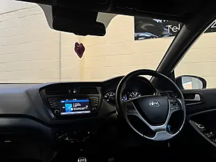 Used 2018 Hyundai I20 Go! Se White - Interior and Exterior details 10