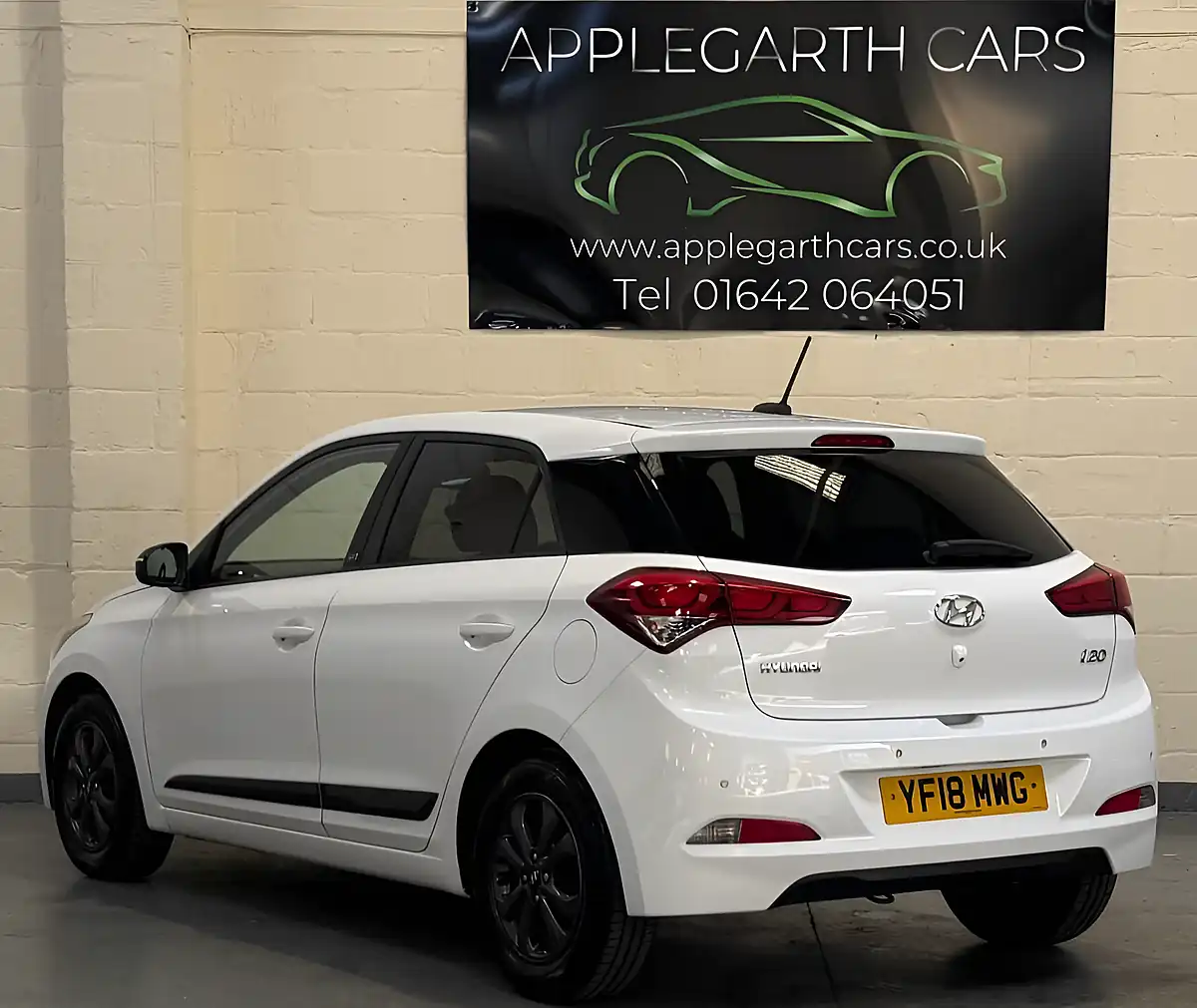 Used 2018 Hyundai I20 Go! Se White - Interior and Exterior details 7