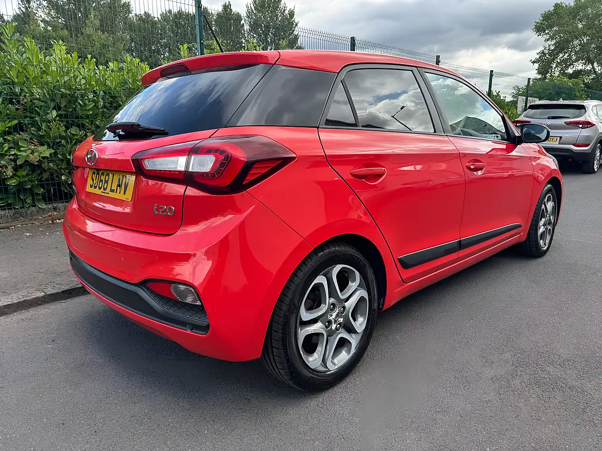 Used 2018 Hyundai i20 Premium Nav Tomato Red - Interior and Exterior details 3