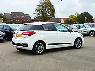 Used 2018 Hyundai I20 Premium Nav White - Interior and Exterior details 12