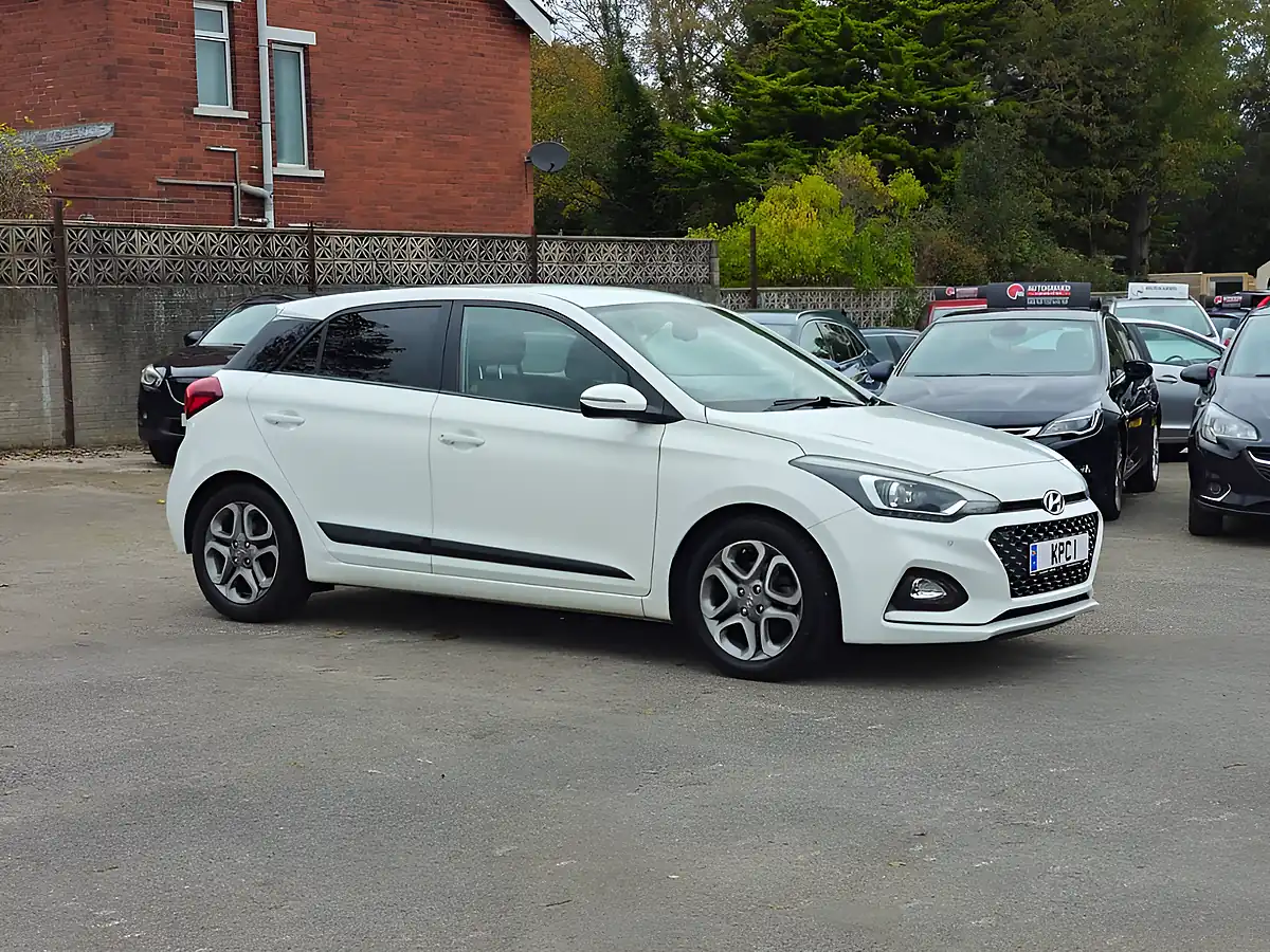 Used 2018 Hyundai I20 Premium Nav White - Interior and Exterior details 2