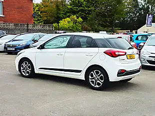 Used 2018 Hyundai I20 Premium Nav White - Interior and Exterior details 6
