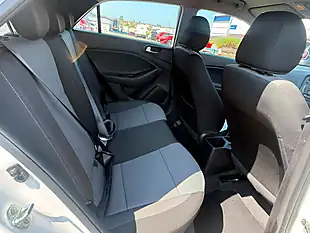 Used 2018 Hyundai I20 Se Euro 6 White - Interior and Exterior details 14