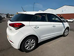 Used 2018 Hyundai I20 Se Euro 6 White - Interior and Exterior details 17