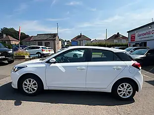 Used 2018 Hyundai I20 Se Euro 6 White - Interior and Exterior details 5