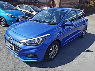 Used 2018 Hyundai I20 Se Launch Edition Champion Blue - Interior and Exterior details 3