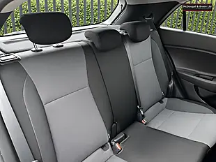 Used 2018 Hyundai i20 Se Launch Edition White - Interior and Exterior details 14