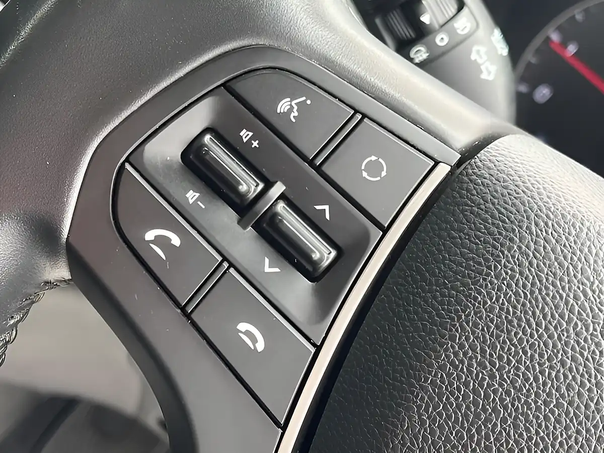Used 2018 Hyundai i20 Se Launch Edition White - Interior and Exterior details 15