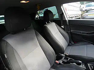 Used 2018 Hyundai i20 Se White - Interior and Exterior details 14
