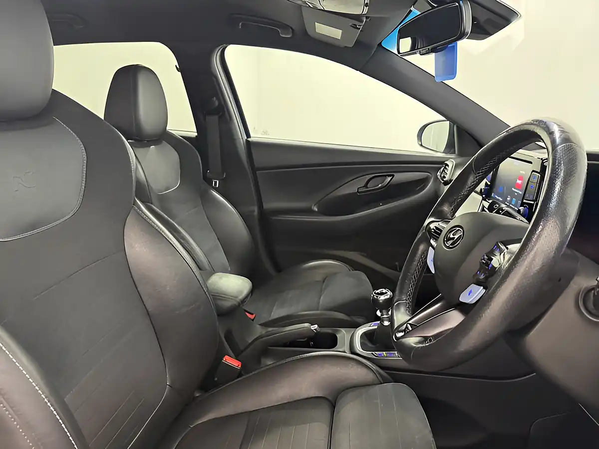 Used 2018 Hyundai i30 N Performance Performance Blue - Interior and Exterior details 10